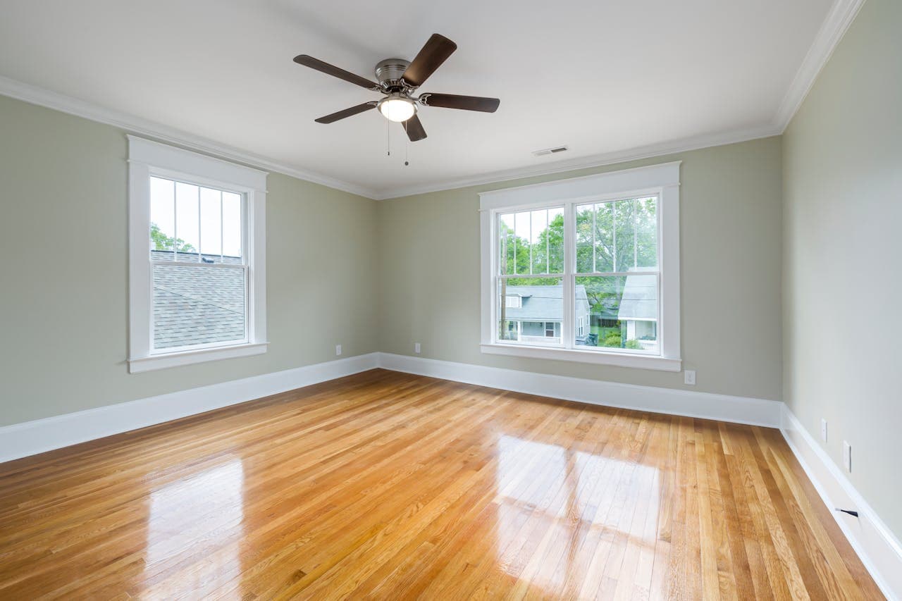 Laminate and hardwood floor supply & installation